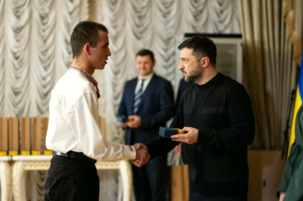 23380 image for slide